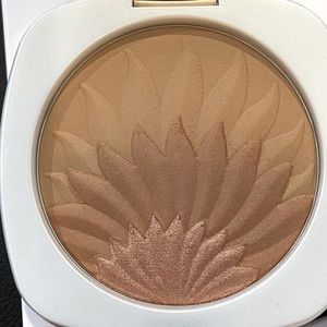 Soleil de la Mer Summer Bronzing Powder 2019. BNIB